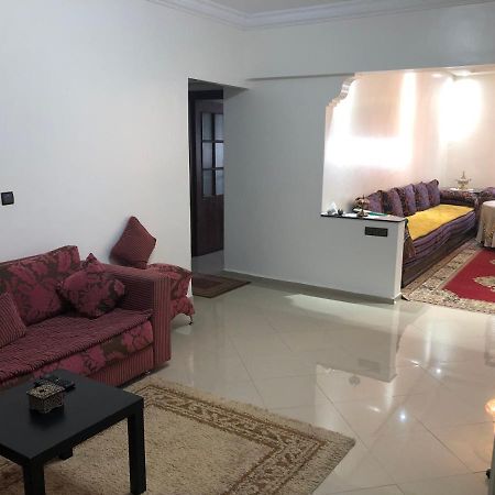Bel Appartement Renove Proche De La Gare Du Train Rabat Exterior foto